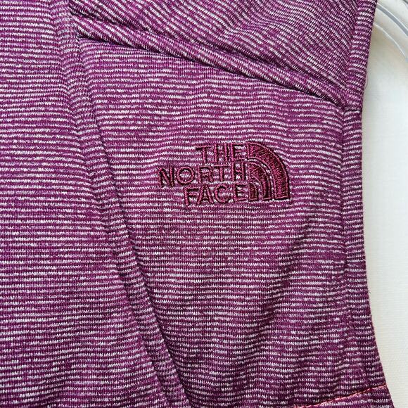 North Face Puffer Vest Medium Magenta Purple Fuschia Zip Front - Picture 3 of 10
